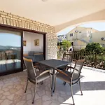 Апартаменты Limun-1 By Interhome Трогир