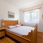 Limun-1 By Interhome *