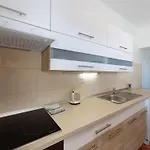 Limun-1 By Interhome Апартаменты Трогир