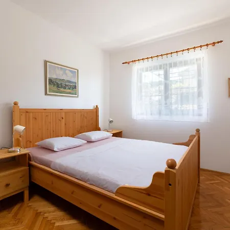 Limun-1 By Interhome *