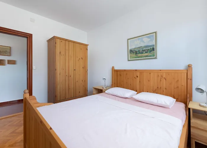 Appartement Limun-1 By Interhome Trogir