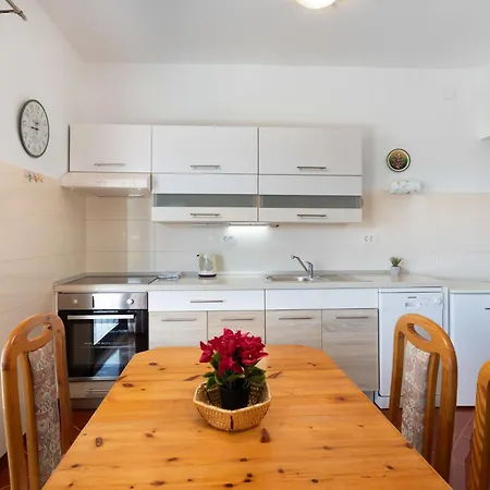 شقة Limun-1 By Interhome تروغير