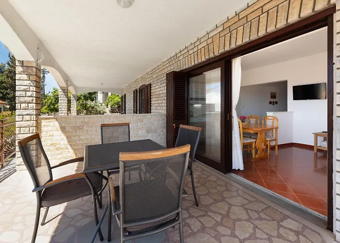 Limun-1 By Interhome