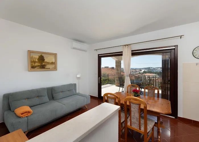 Limun-1 By Interhome Trogir