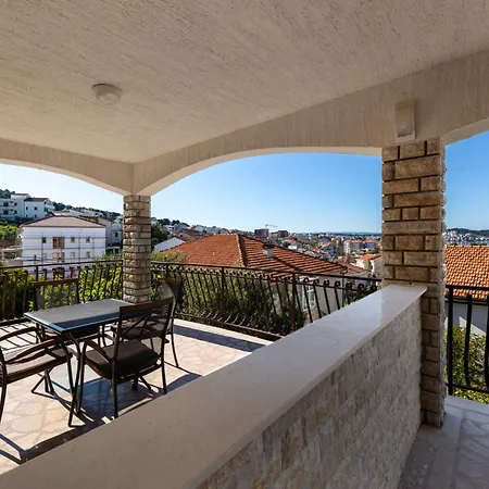 Apartamento Limun-1 By Interhome *